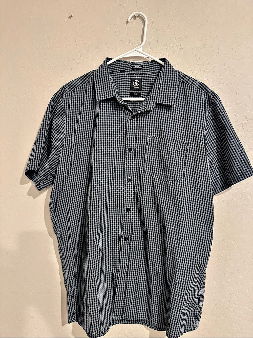 Volcom Modern Fit Checkered Short Sleeve Shirt XL Like New